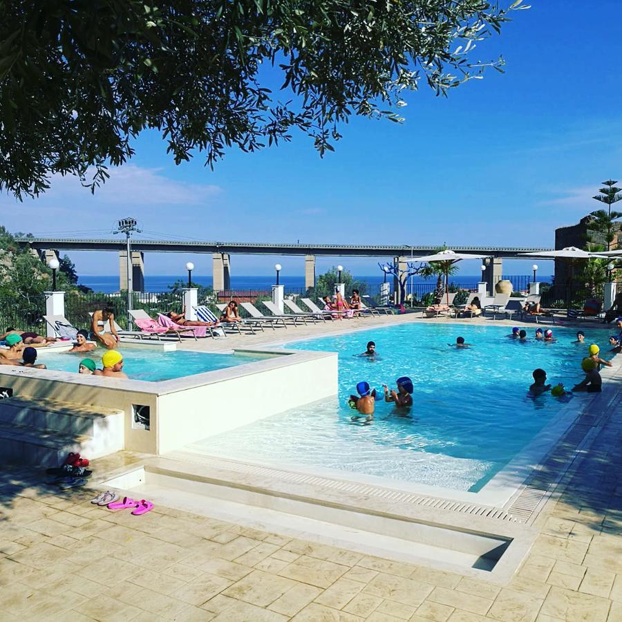 Agriturismo Villa Orchidea Ali Terme Buitenkant foto